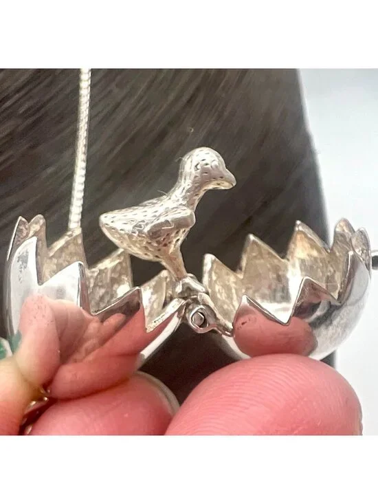 Sterling Silver Hinged Egg Pendant with Hidden Chick Necklace 24" 925 Chain - Picture 5 of 13